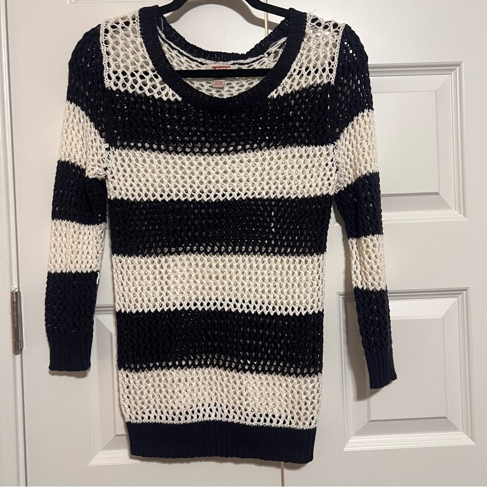 Arizona Jean Company Navy and Cream Striped Sweater